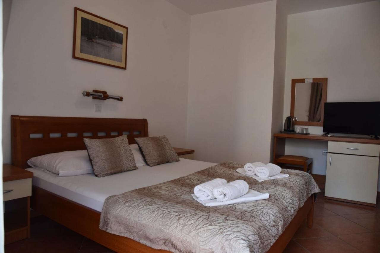 Guest House Zec Будва Екстер'єр фото