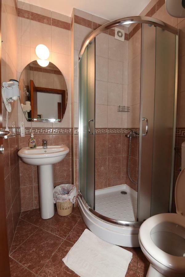 Guest House Zec Будва Екстер'єр фото