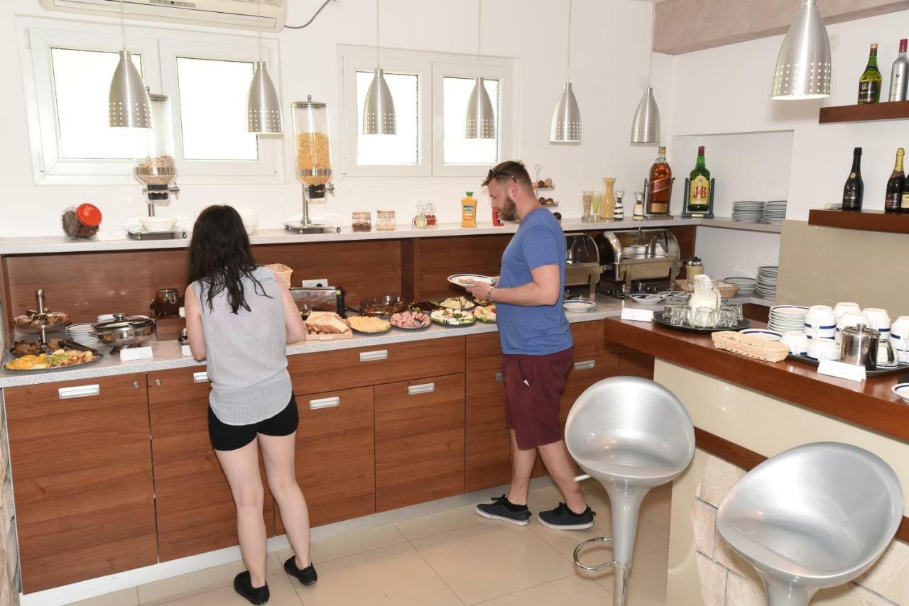 Guest House Zec Будва Екстер'єр фото