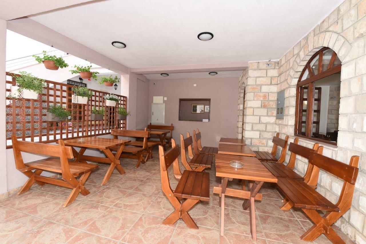 Guest House Zec Будва Екстер'єр фото